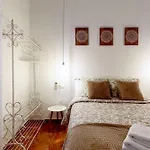 Little Apartment Near The Alameda